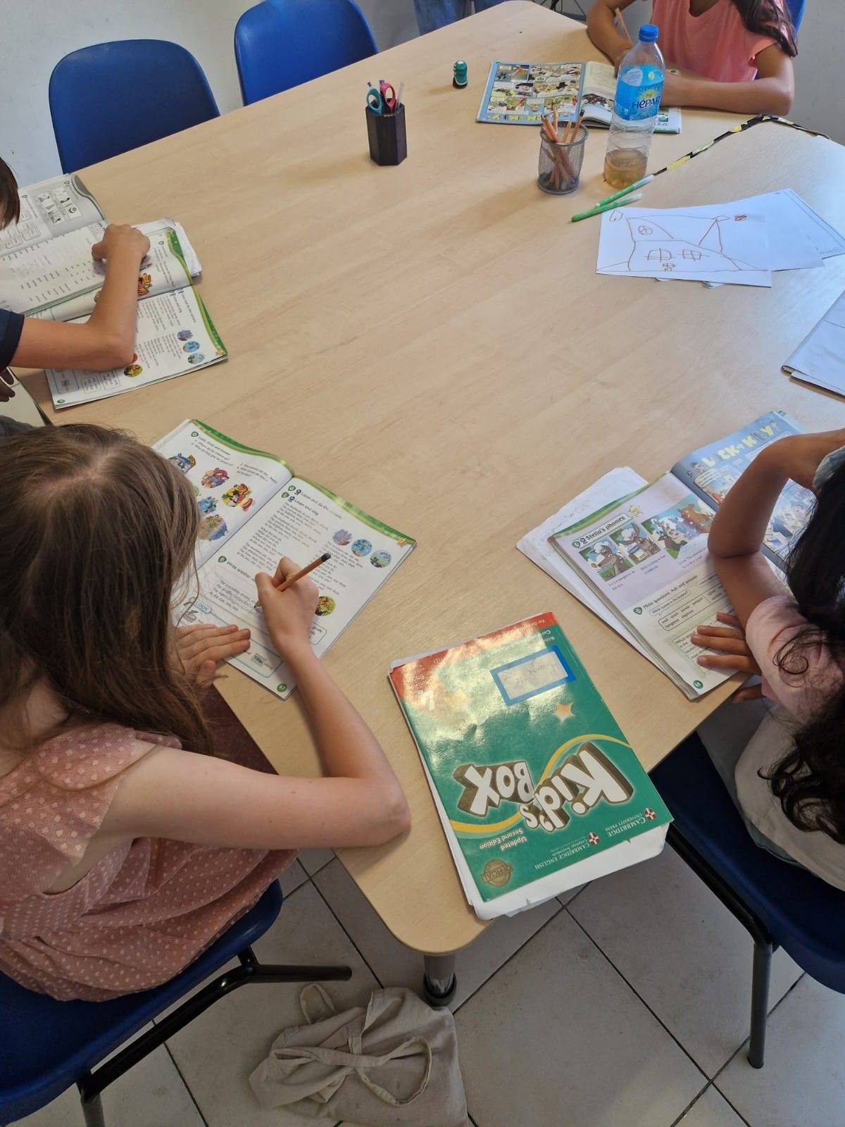 Cours d'anglais hebdomadaires en petits groupes pour collégiens à Marseille